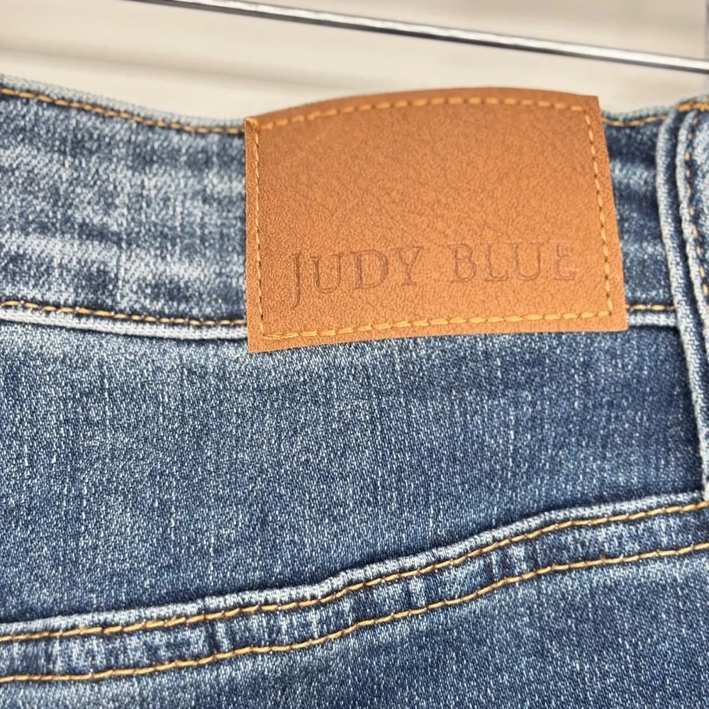 Judy Blue 1XL High Waist Tummy Control Long Shorts Dark Wash Stretch Denim Plus